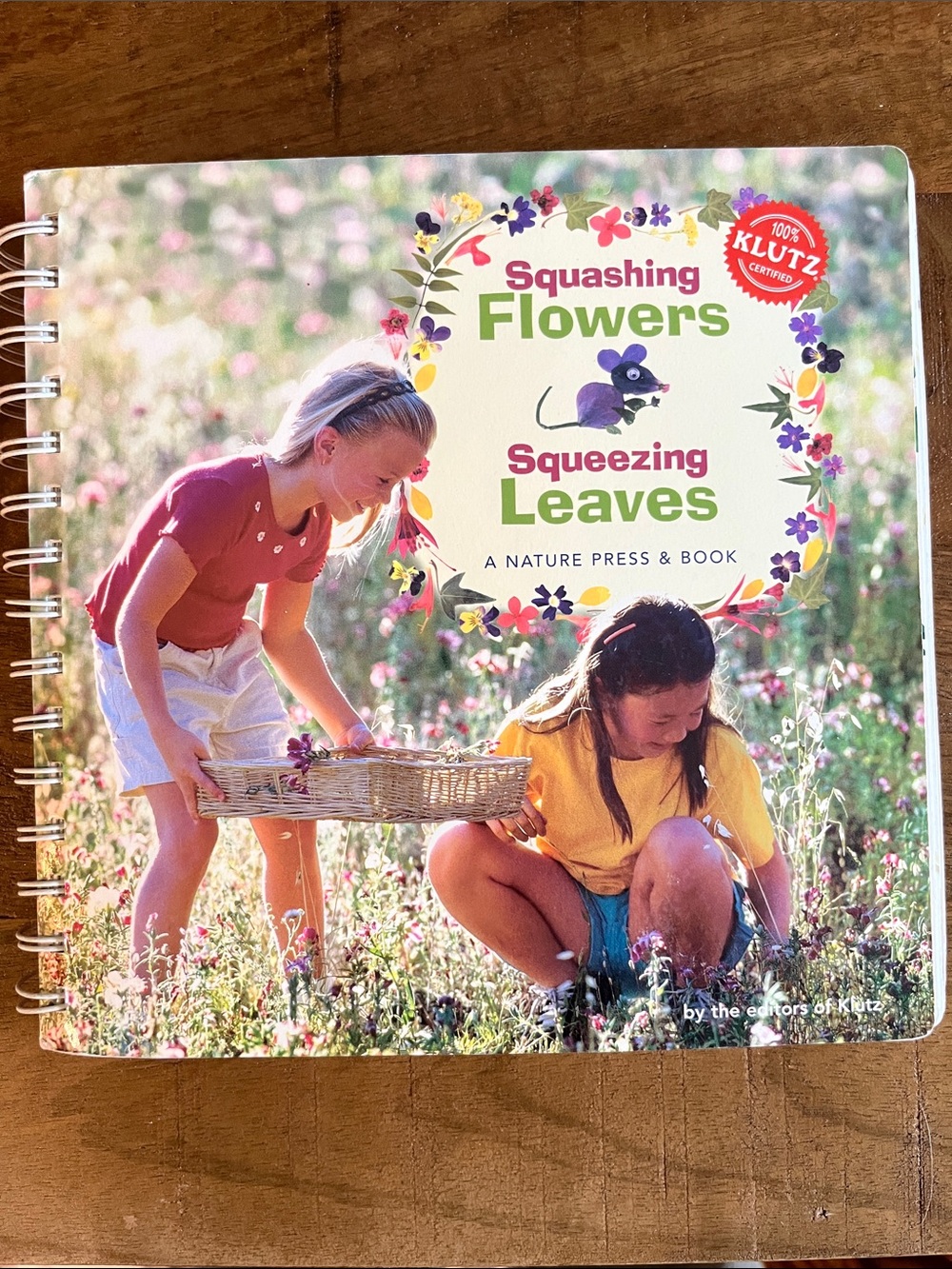 Klutz Squashing Flowers Squeezing Leaves Nature Press Book - Multicolor